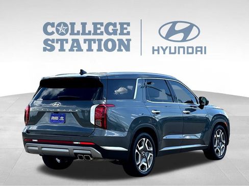 Used 2024 Hyundai Palisade Limited FWD image 10