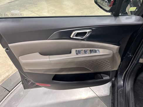 New 2026 Kia Carnival image 12