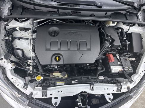 Used 2017 Toyota Corolla L FWD image 11