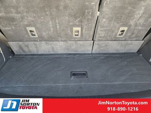 Used 2021 Ford Expedition Limited image 34