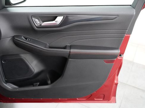 Certified 2025 Ford Escape ST-Line FWD image 25