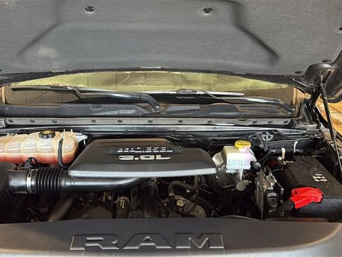 Used 2021 RAM 1500 Limited image 11