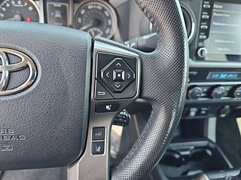 Used 2022 Toyota Tacoma SR5 w/ Technology Package RWD image 18