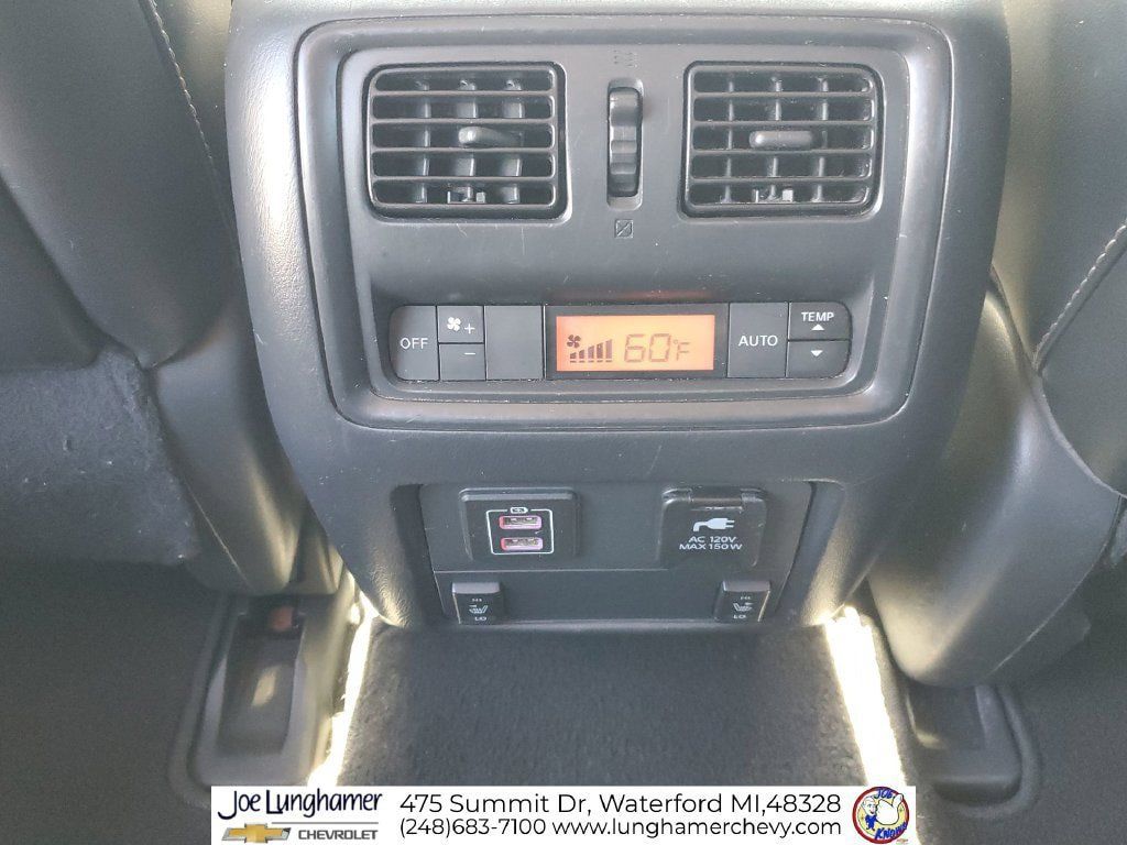 Used 2018 Nissan Pathfinder SL w/ Midnight Edition Package AWD/4WD image 22