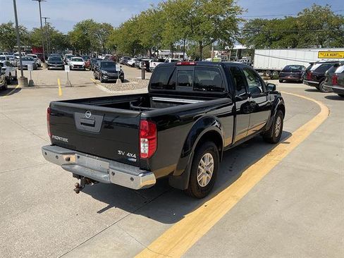Used 2019 Nissan Frontier SV w/ Value Truck Package AWD/4WD image 3