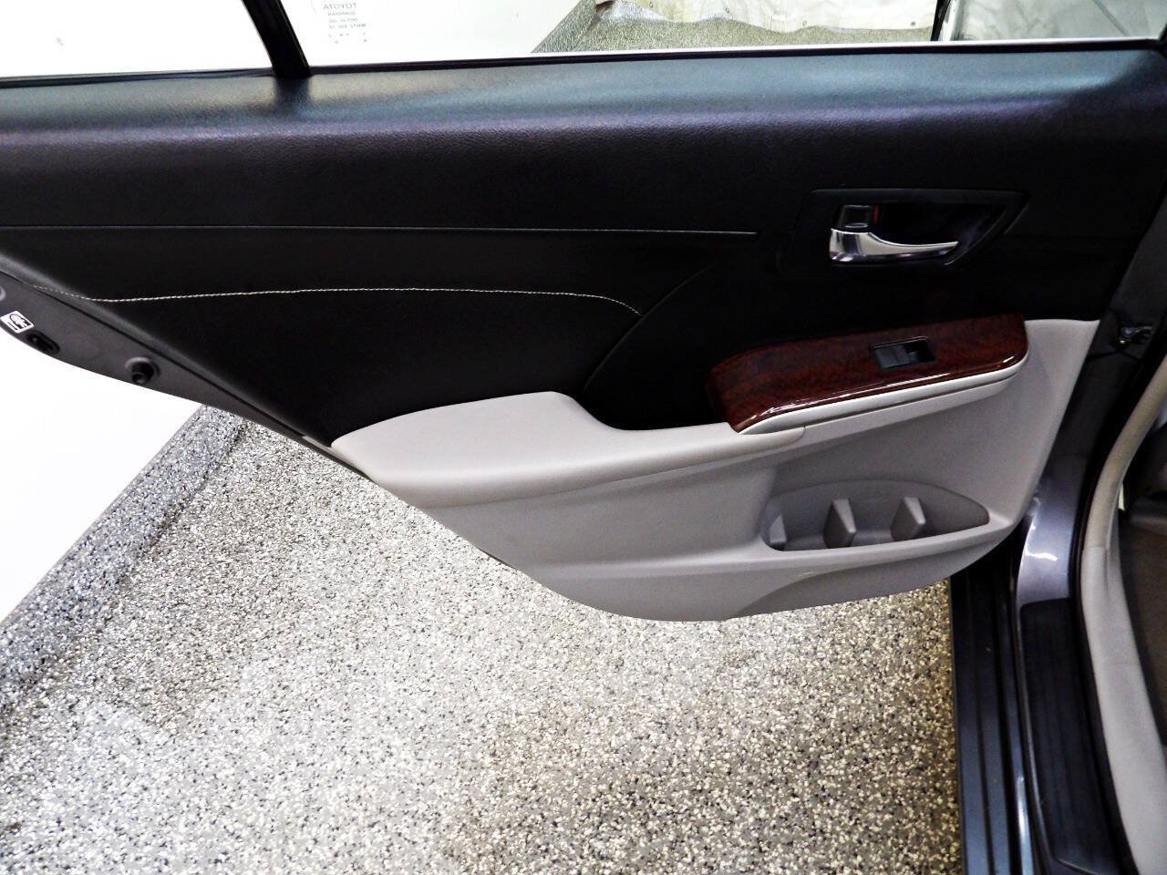 Used 2013 Toyota Camry XLE FWD image 9