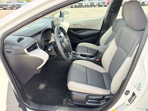 Used 2024 Toyota Corolla LE FWD image 10