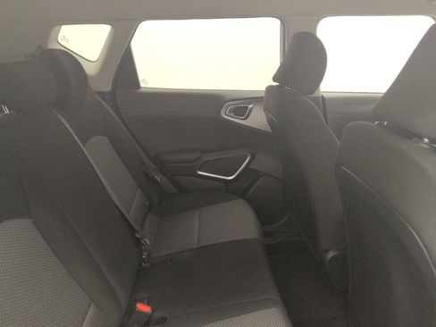 Used 2021 Kia Soul LX FWD image 19