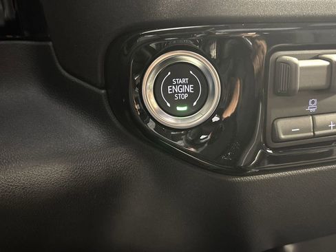 New 2025 GMC Sierra 2500 SLT w/ SLT Premium Package image 21