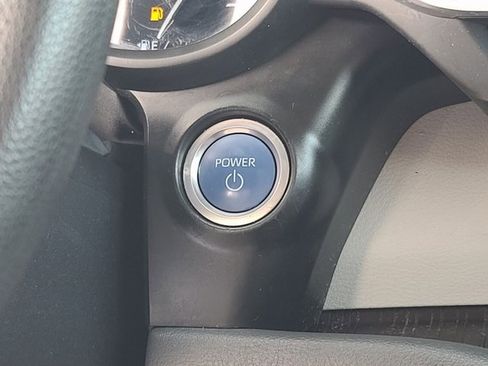 Used 2021 Toyota Sienna LE image 24