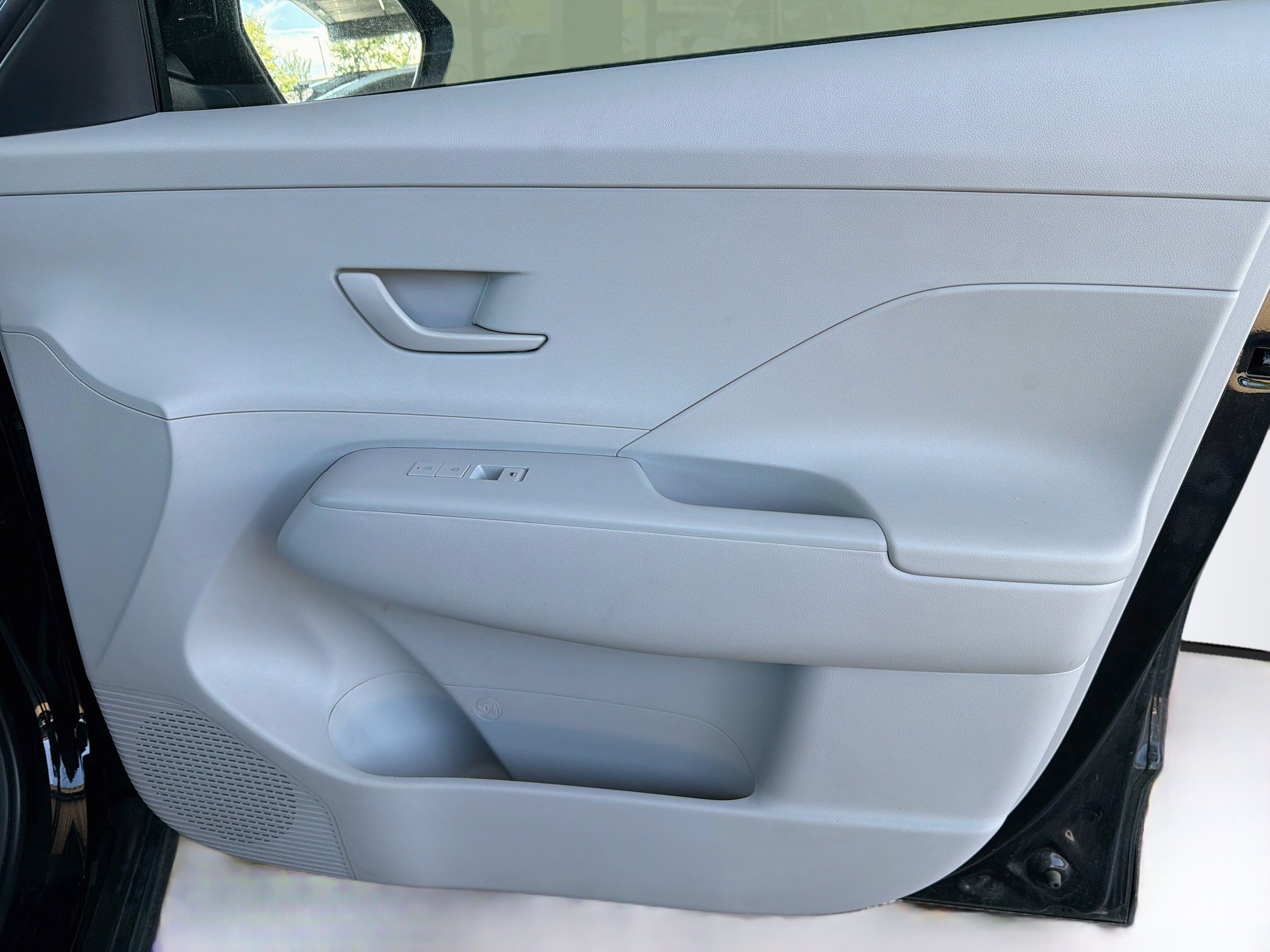Used 2025 Hyundai Kona SEL AWD/4WD image 30