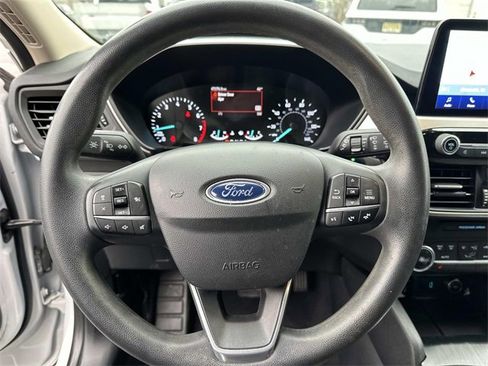 Used 2020 Ford Escape SE image 22