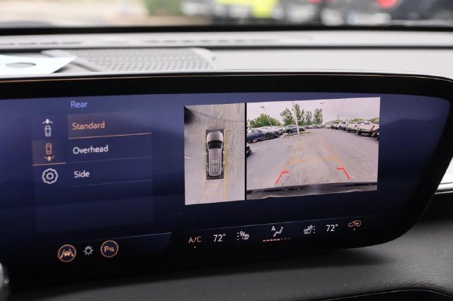 Used 2025 Buick Enclave Preferred AWD/4WD image 19