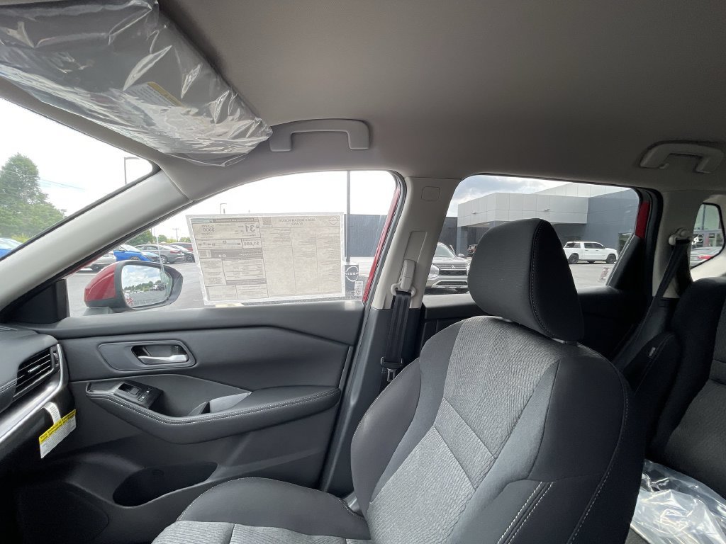Used 2026 Nissan Rogue SV w/ Cold Weather Package AWD/4WD image 13