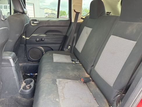 Used 2009 Jeep Compass Sport image 15