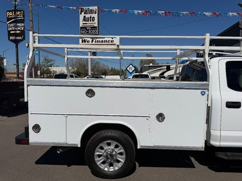 Used 2021 Ford F350 XLT AWD/4WD image 12
