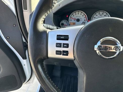 Used 2018 Nissan Frontier PRO-4X image 26