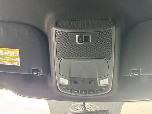 Used 2018 Ford F150 XLT w/ Equipment Group 302A Luxury AWD/4WD image 10