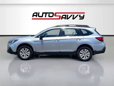 Used 2019 Subaru Outback 2.5i AWD/4WD image 4