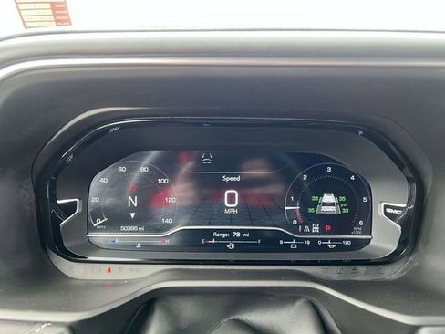 Used 2023 GMC Yukon XL Denali Ultimate image 12