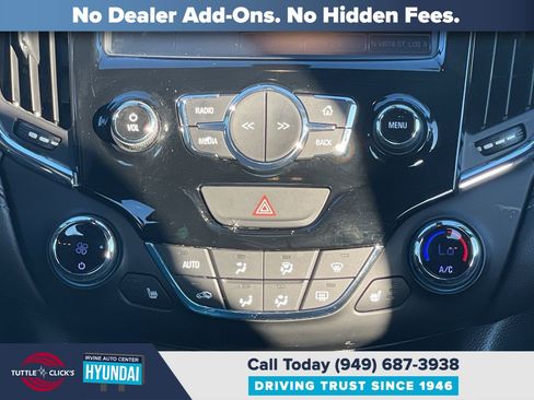 Used 2017 Chevrolet Cruze Premier FWD image 16
