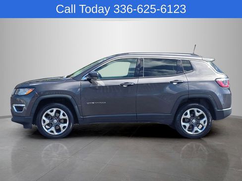 Used 2019 Jeep Compass Limited w/ Safety & Security Group AWD/4WD image 2
