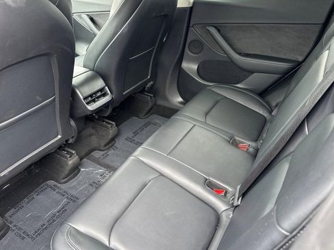 Used 2022 Tesla Model Y Performance AWD/4WD image 25