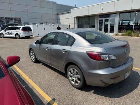 Used 2013 MAZDA MAZDA3 i Sport FWD image 12