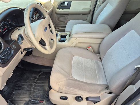 Used 2004 Ford Expedition XLT RWD image 37