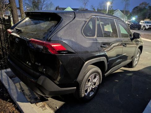 Certified 2023 Toyota RAV4 XLE image 7