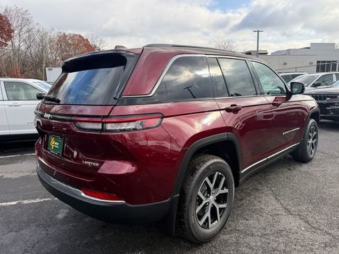 New 2025 Jeep Grand Cherokee Limited w/ MOPAR Finishing Package image 9