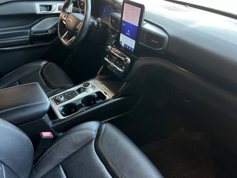 Used 2021 Ford Explorer ST w/ Equipment Group 401A AWD/4WD image 19