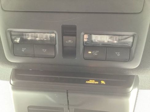 Used 2024 MAZDA MAZDA3 s image 27