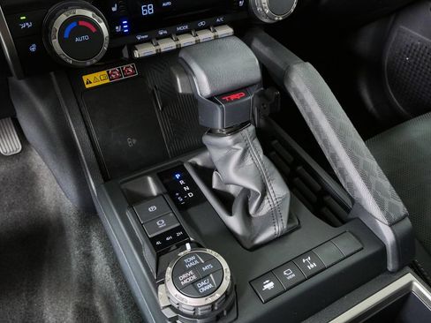 Used 2026 Toyota 4Runner TRD Off-Road Premium w/ Tow Technology Package AWD/4WD image 17