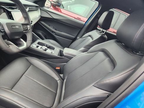 New 2026 Jeep Cherokee Limited image 11