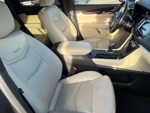 Used 2019 Cadillac XT5 Luxury image 21