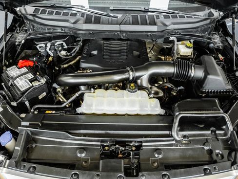 Certified 2022 Ford F150 Platinum w/ FX4 Off-Road Package image 27