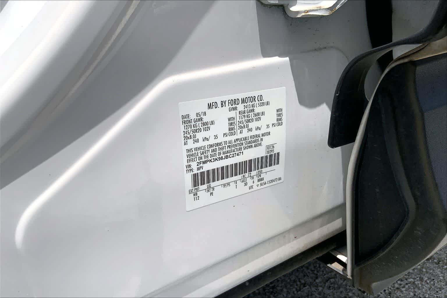 Used 2018 Ford Edge Titanium w/ Equipment Group 301A FWD image 20