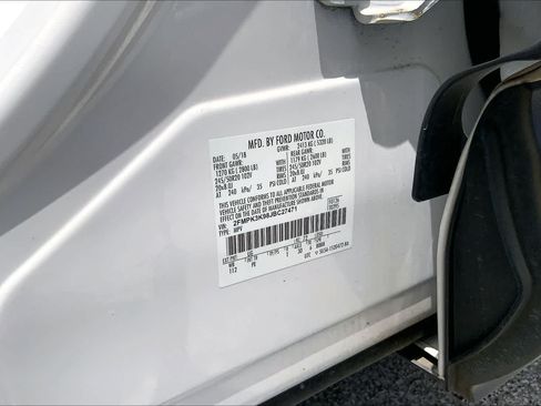 Used 2018 Ford Edge Titanium w/ Equipment Group 301A FWD image 20