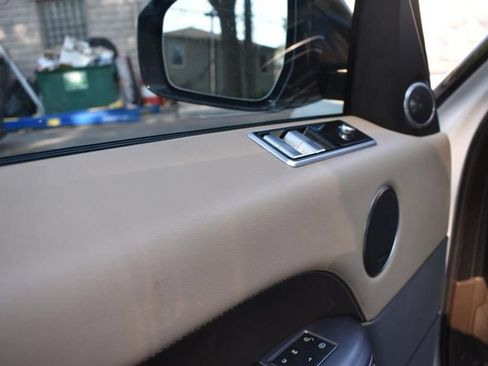 Used 2019 Land Rover Range Rover Sport HSE AWD/4WD image 14