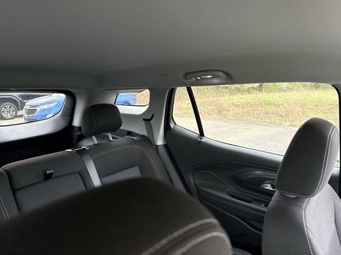 Certified 2024 GMC Terrain SLE w/ Driver Convenience Package image 14