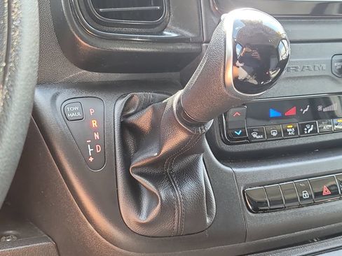 Used 2025 RAM ProMaster 2500 w/ Convenience Group FWD image 27