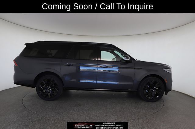 Used 2026 Lincoln Navigator L Black Label AWD/4WD image 23