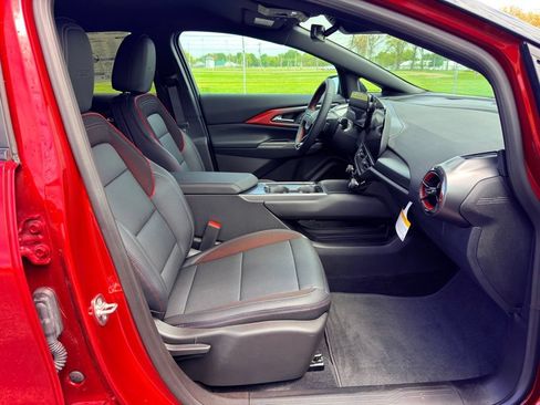 New 2026 Chevrolet Equinox EV RS FWD image 30