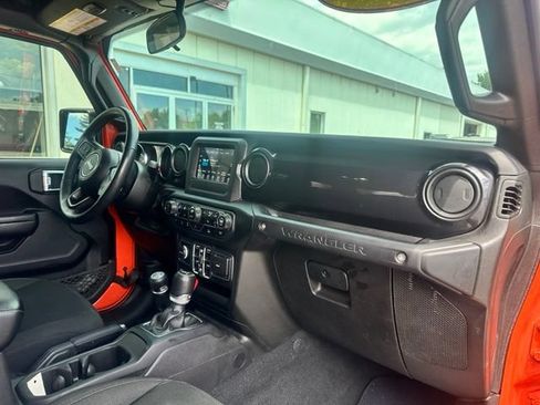 Used 2023 Jeep Wrangler Unlimited Sport AWD/4WD image 12