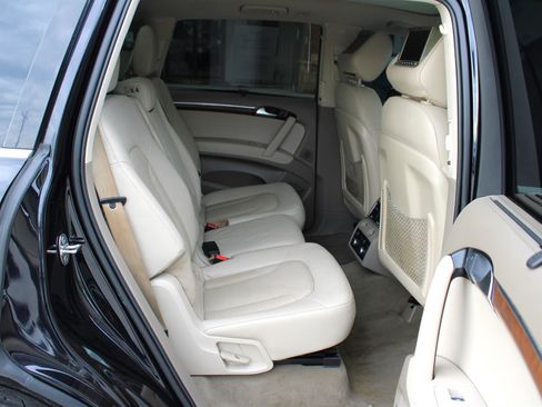 Used 2013 Audi Q7 TDI Prestige w/ Prestige Pkg image 19