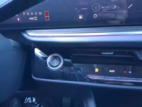 Used 2024 Buick Envision Preferred image 23