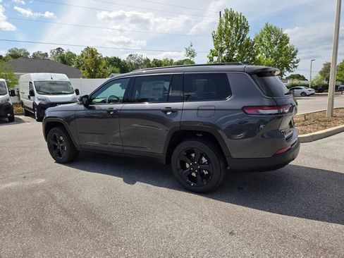 New 2026 Jeep Grand Cherokee L Limited AWD/4WD image 10