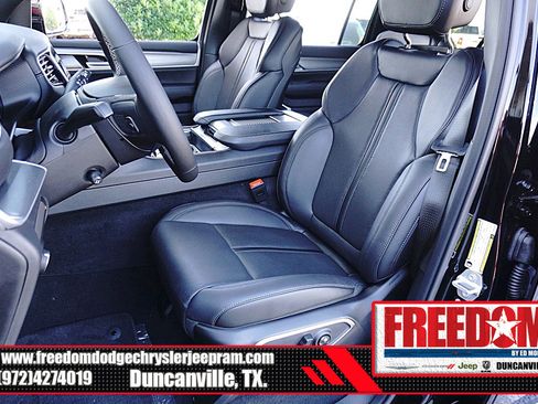 New 2025 Jeep Wagoneer L Series II image 13