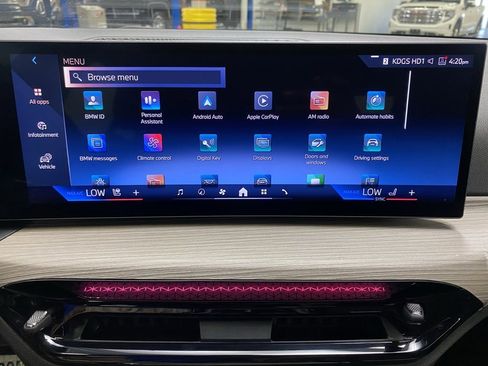 Used 2025 BMW 330i xDrive Sedan image 37